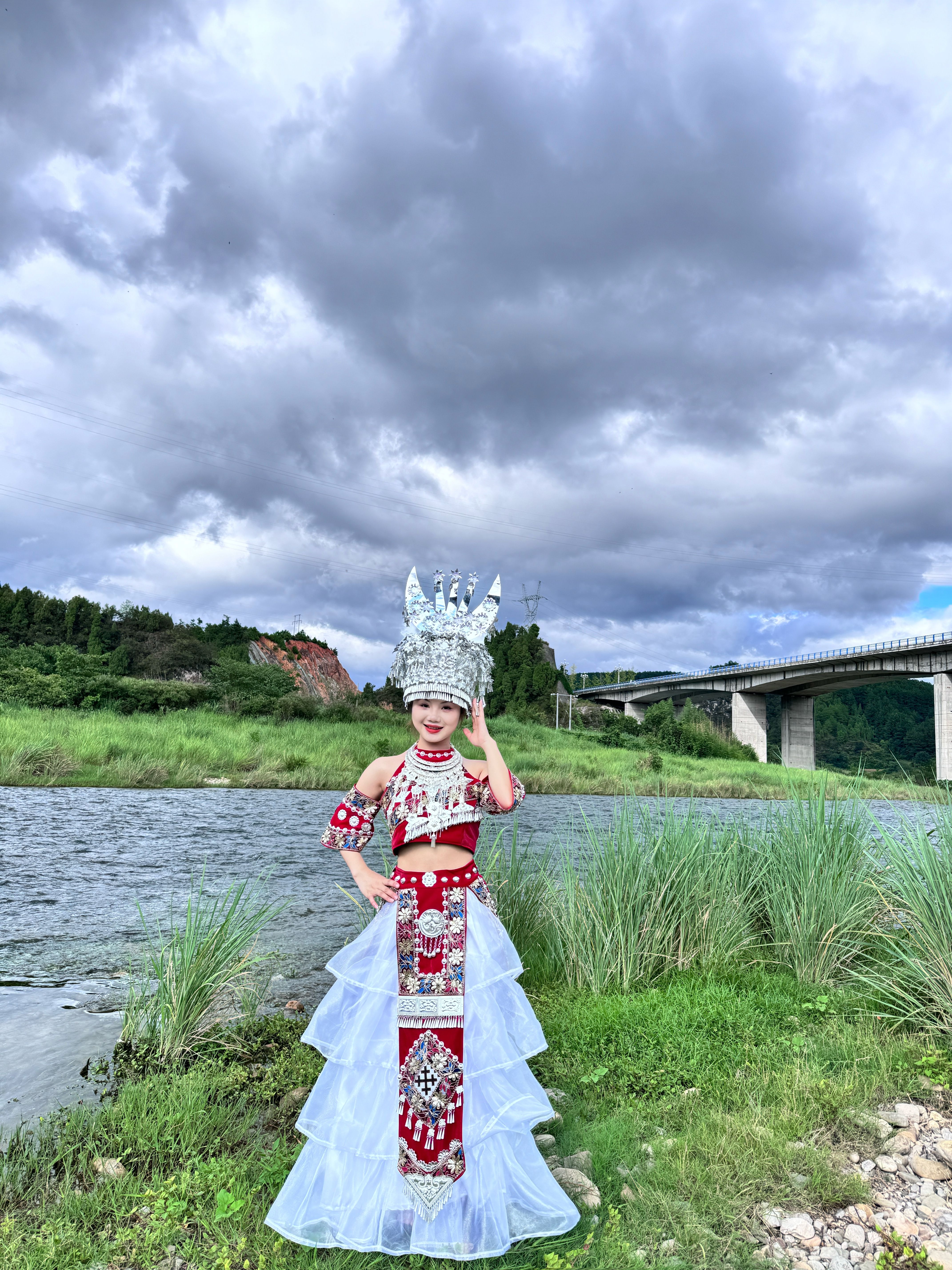 苗族服装女暗黑系高端苗族礼服