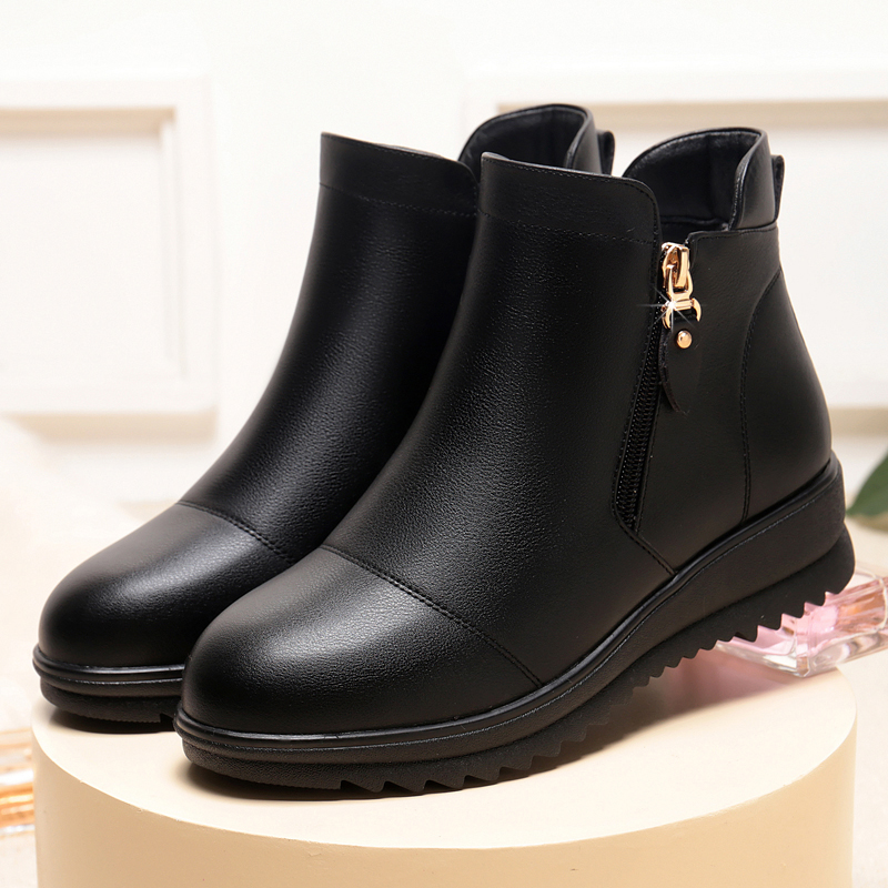 加绒短靴加厚保暖女靴冬季软底防滑女士棉皮鞋平底中老年妈妈棉鞋