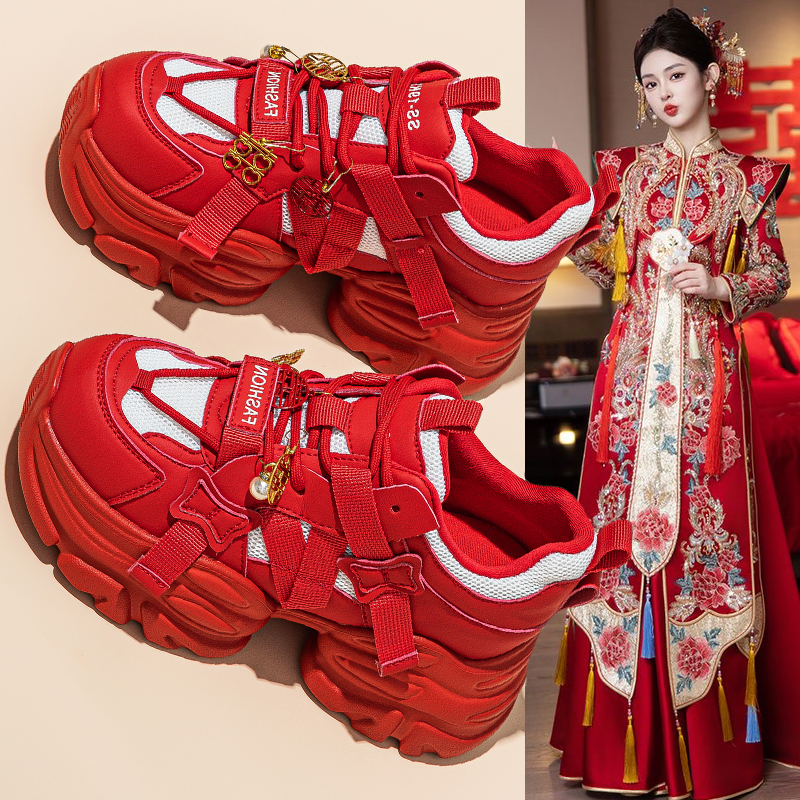 红色秀禾婚鞋女2025新款新娘结婚鞋秋冬厚底小个子增高运动老爹鞋