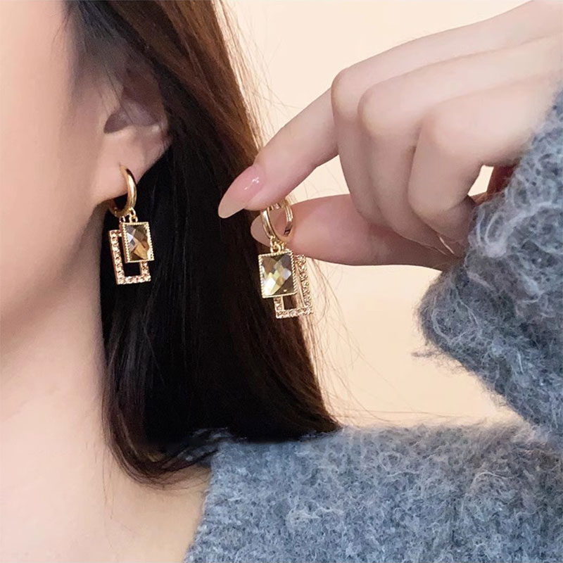 铜合金耳饰 几何耳环女高级感轻奢大圆脸适合的耳饰新款爆款1414