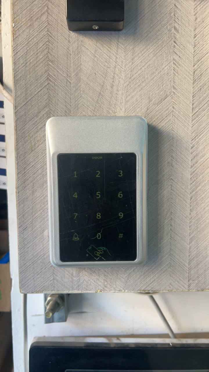 人脸指纹识别门禁机