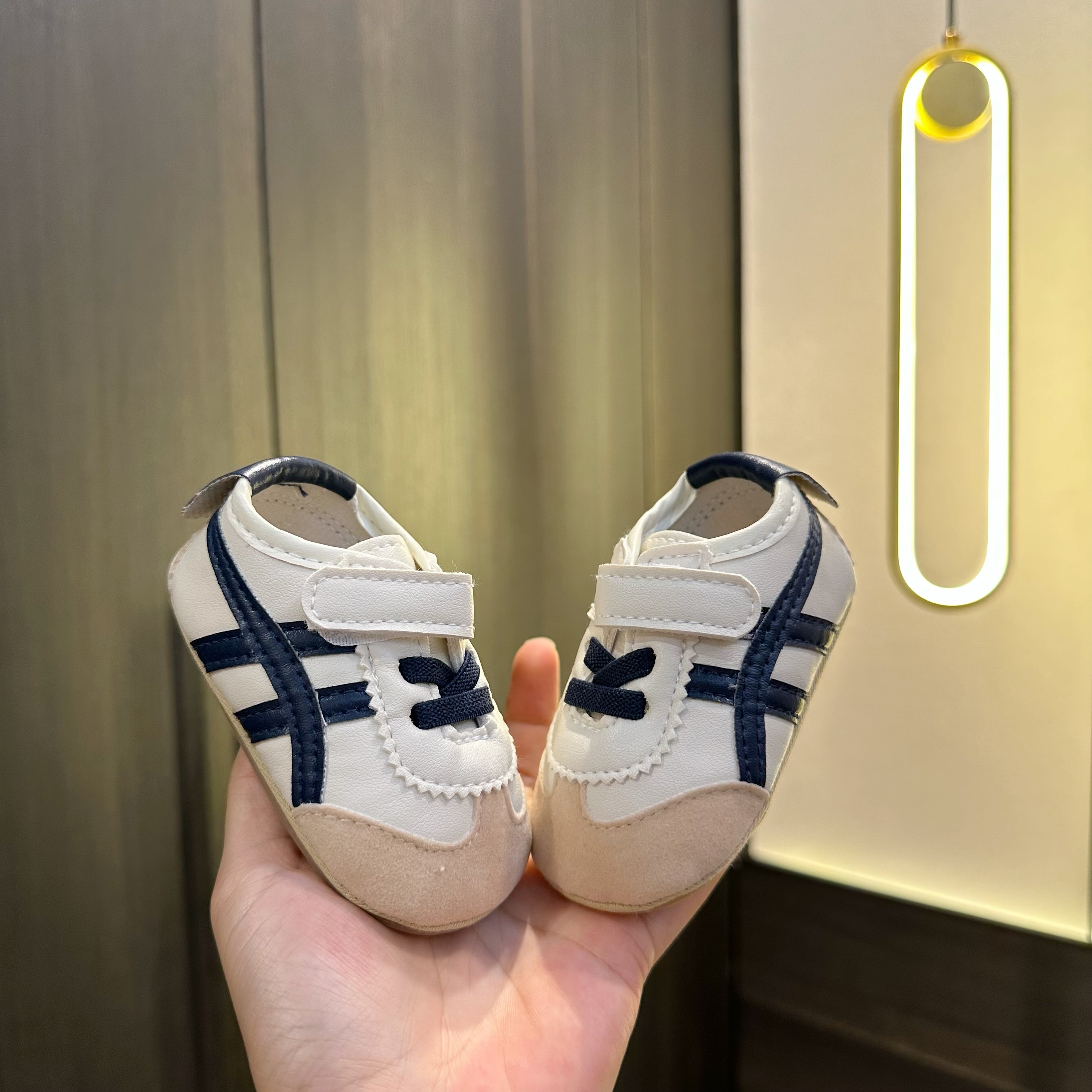 春秋款6-12个月男女宝宝鞋拼色软底学步鞋0-1岁新生儿幼儿鞋子