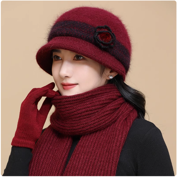 女式秋冬护耳围巾显脸小保暖帽子本命年秋冬保暖帽子妈妈奶奶冷帽