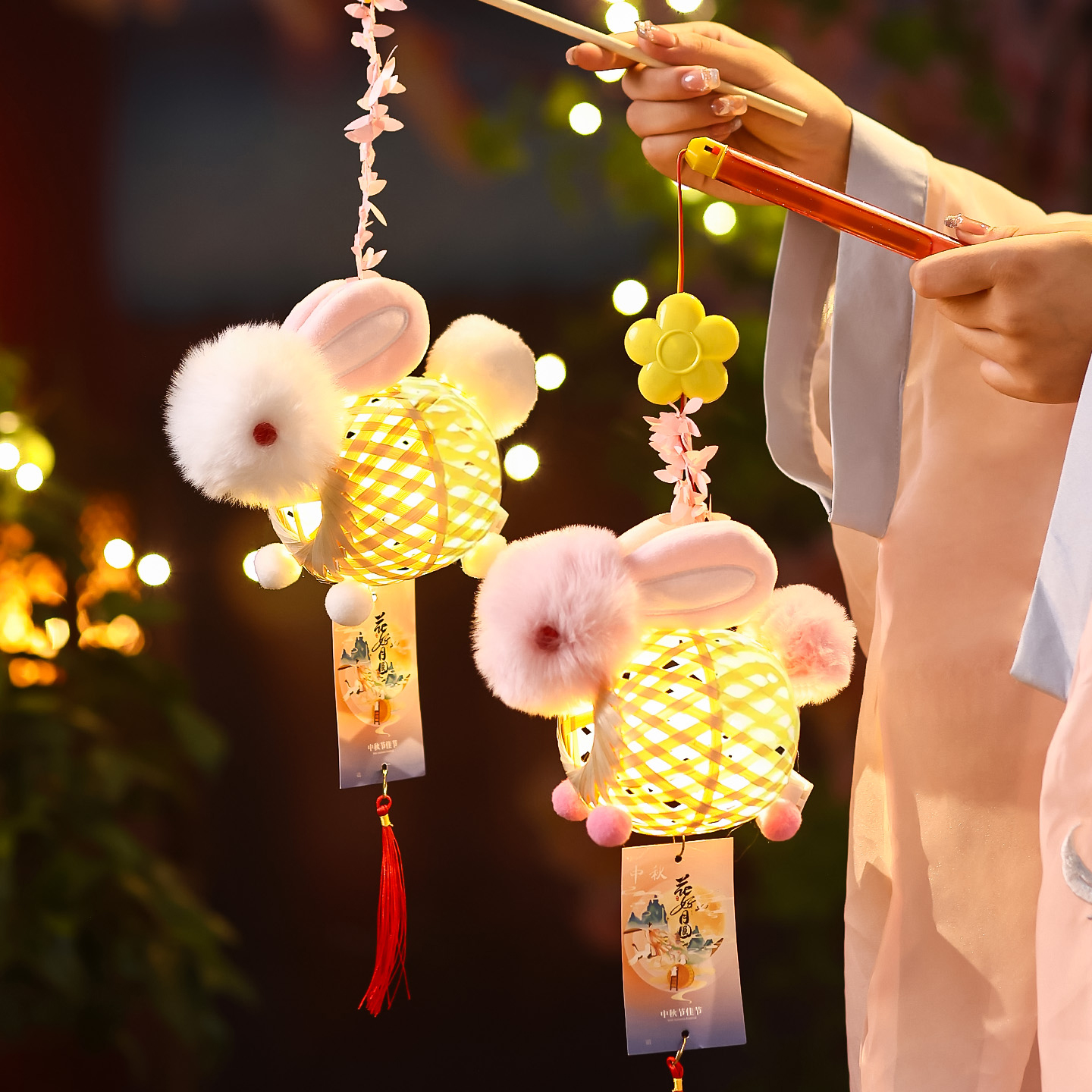 2025新款中秋节竹编灯笼手工diy幼儿园儿童户外手提发光兔子花灯