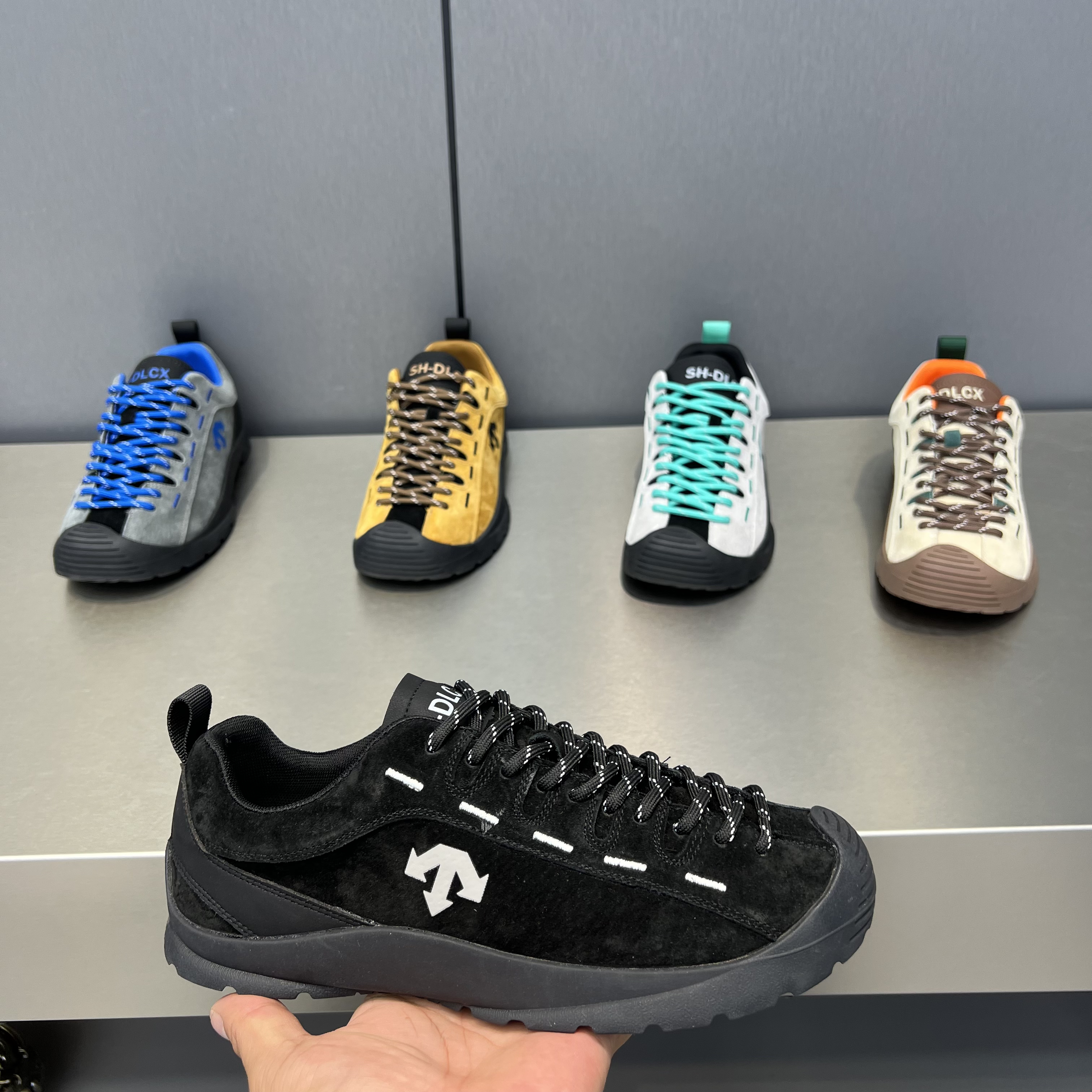 DL秋季新款皮面低帮男鞋舒适百搭软底板鞋男士休闲鞋