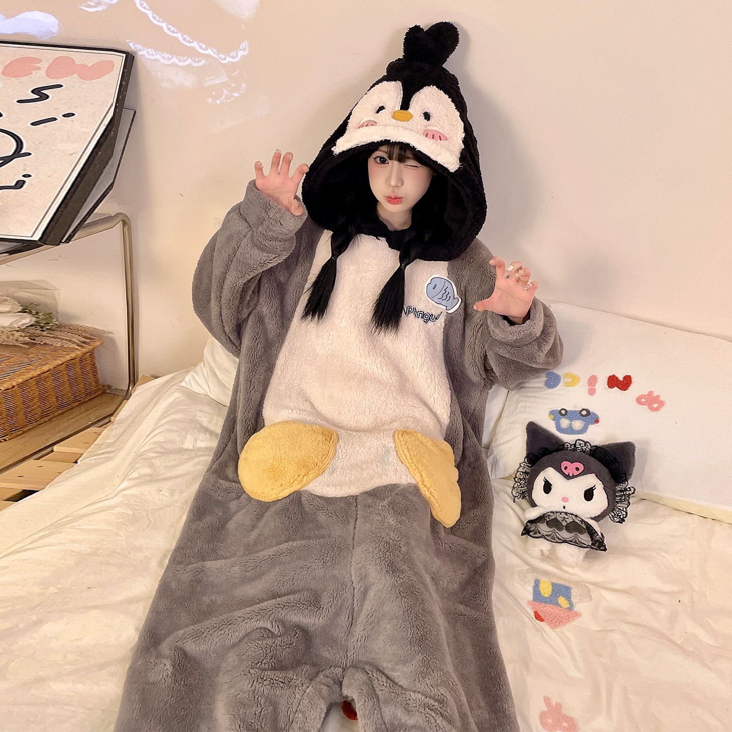 秋冬睡衣女款爆款2025新款连体衣保暖珊瑚绒加厚加绒法兰绒家居服