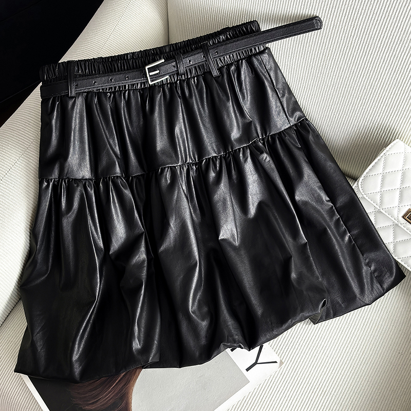 雅鹿花苞pu皮裙女2025秋季新款潮流高腰显瘦百褶a字时尚蓬蓬短裙