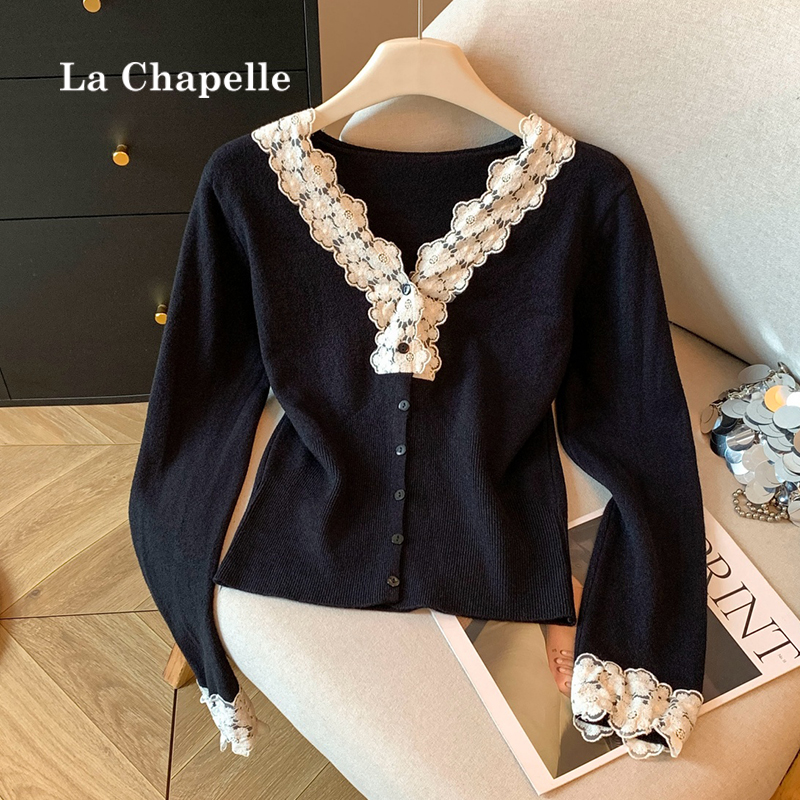 拉夏贝尔秋冬甜美设计感蕾丝花边针织女新款韩系V领气质打底毛衣