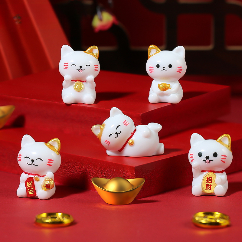 新款可爱胖胖招财猫猫咪公仔树脂小摆件微景观摆件车载桌面装饰品