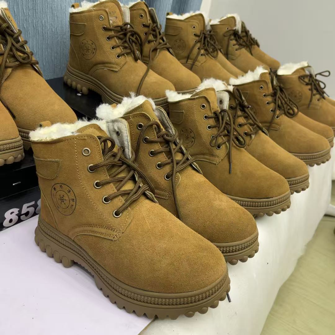 新升级8588冬季户外加厚羊毛雪地靴真皮加厚防寒羊毛鞋