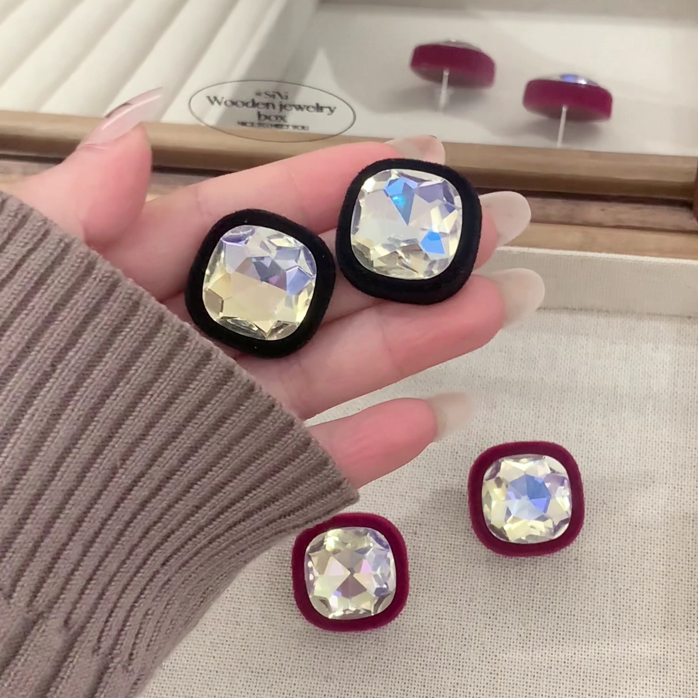 合金锆石耳饰 轻奢爆闪锆石方糖植绒耳钉高级感复古小众耳环