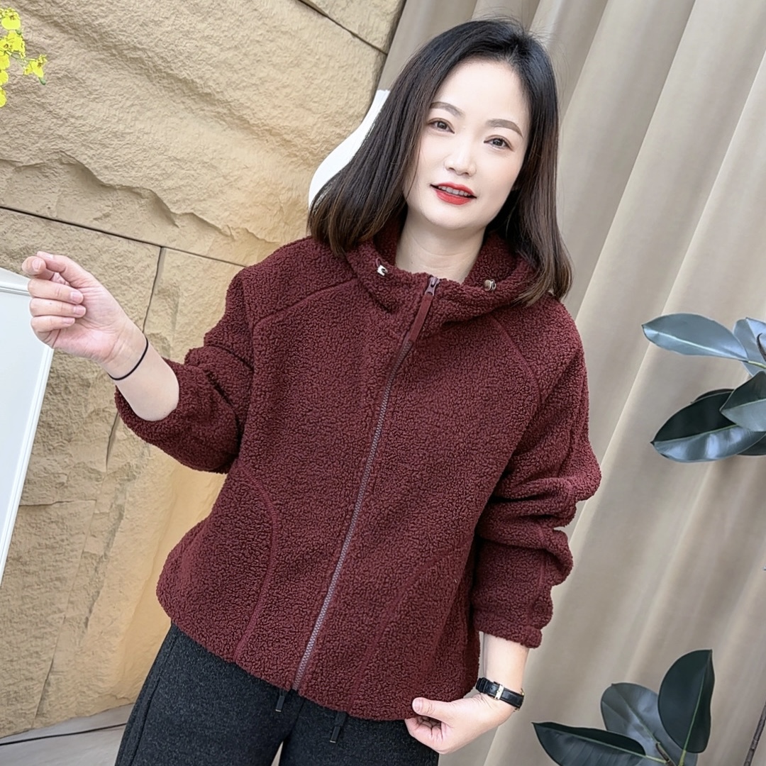 冬季新款爆款加绒加厚保暖连帽宽松显瘦潮流韩版女士外套749-1