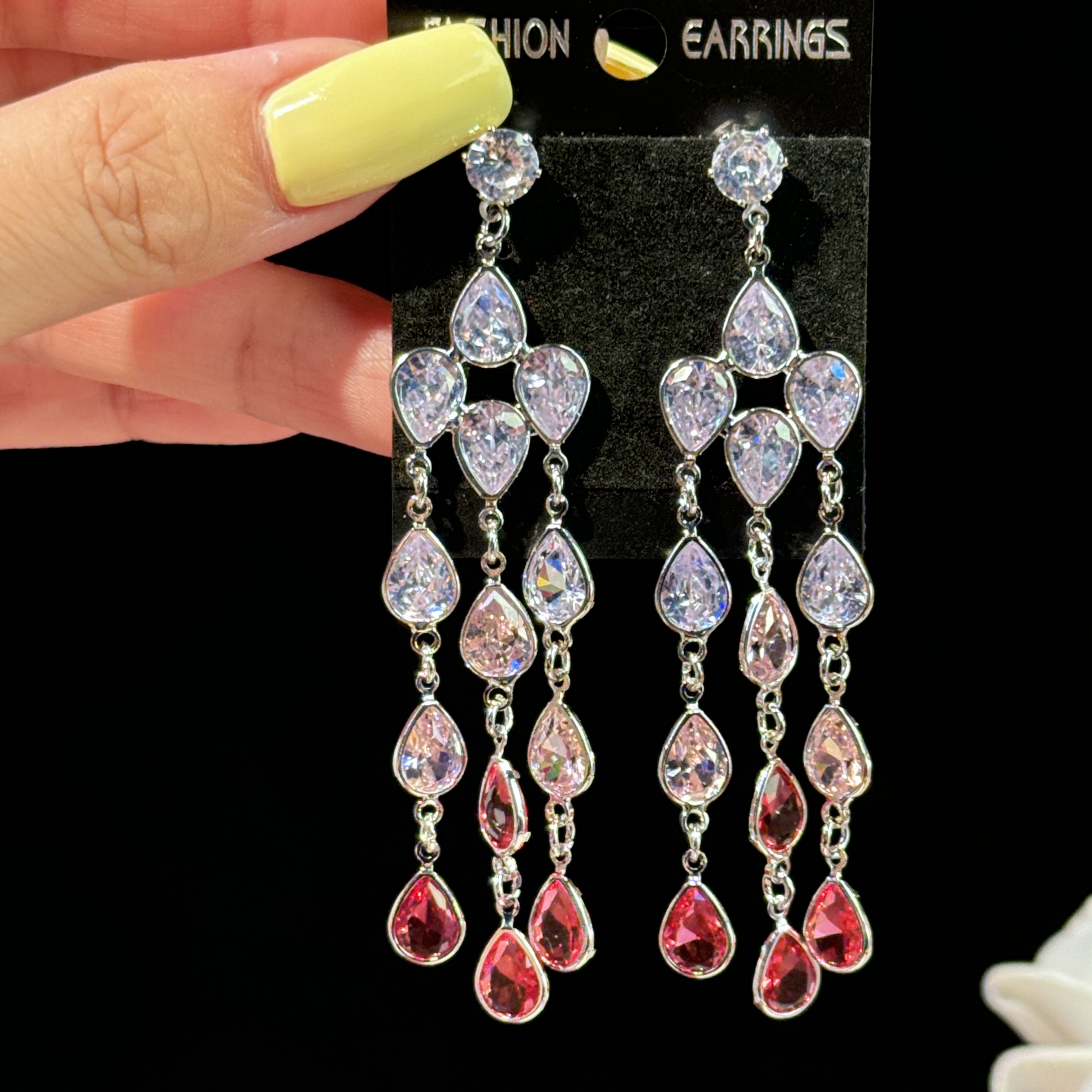 铜合金锆石耳饰 秀妍】小众高级感渐变红色锆石长款耳坠走秀耳环女