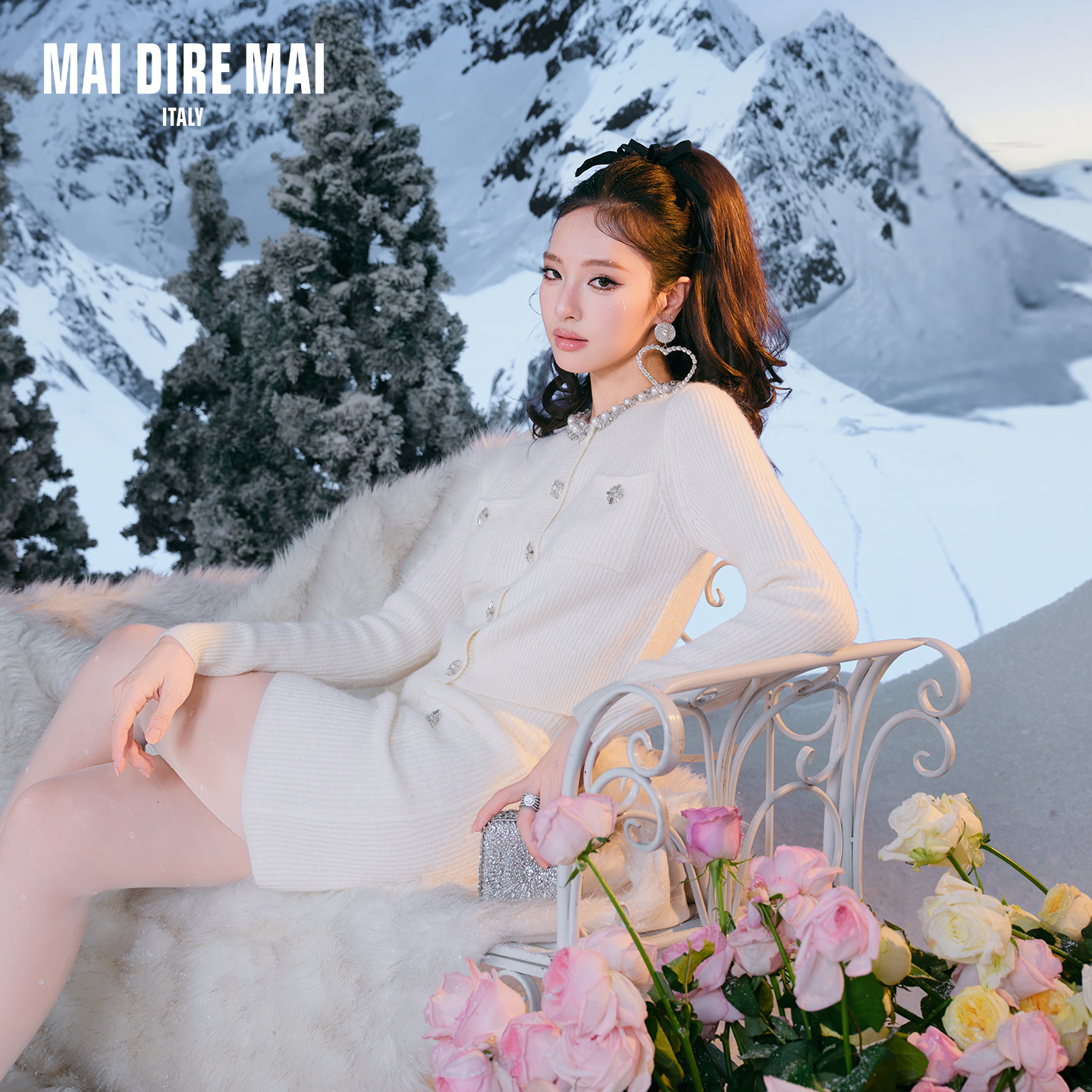 MAI DIRE MAI羊驼毛珍珠钻链羊毛长袖针织上衣高腰短半裙套装女冬