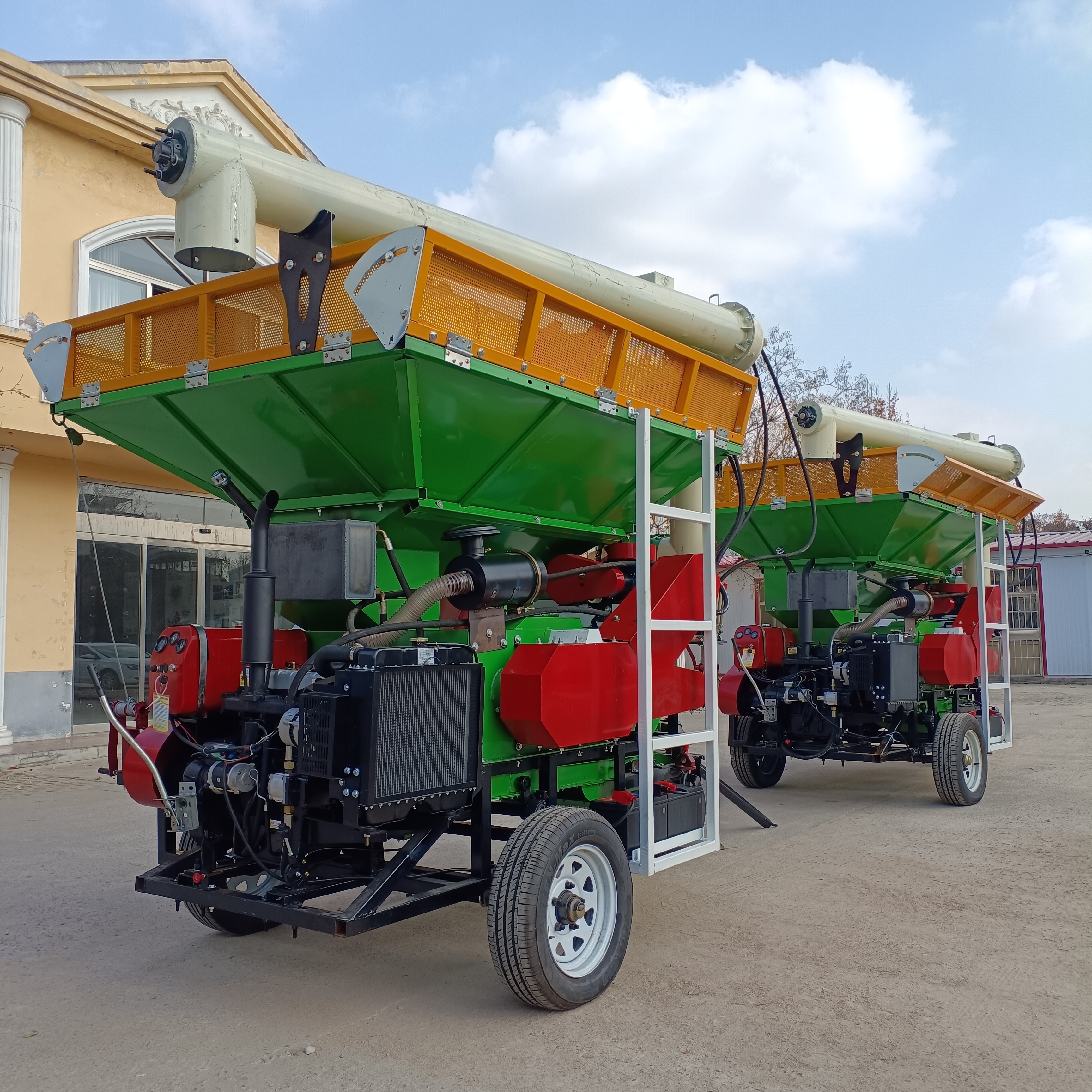 新款铲车上料大型玉米脱粒机360度旋转提粮干湿两用打玉米机配件