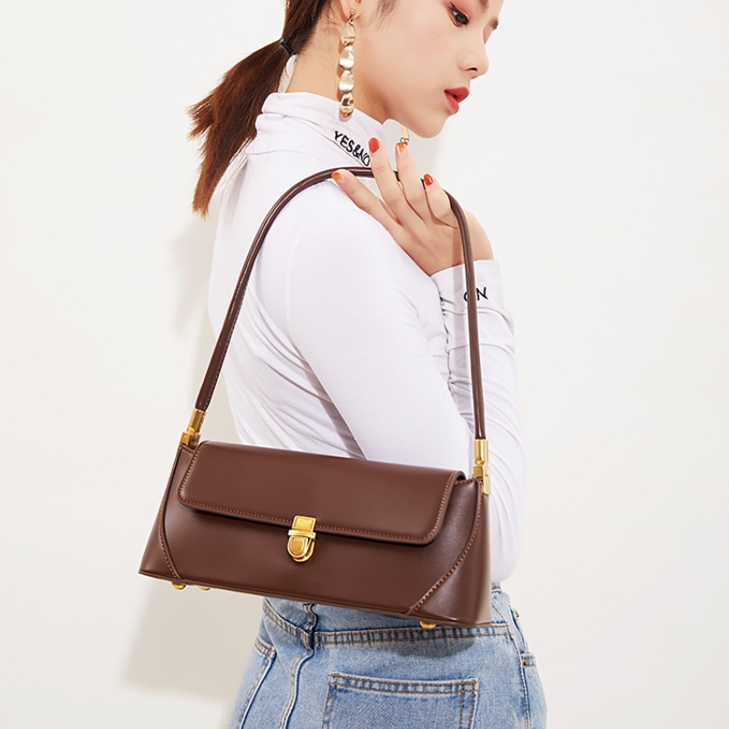 时尚法式腋下包复古法棍包时尚百搭单肩包包女包新款2025流行