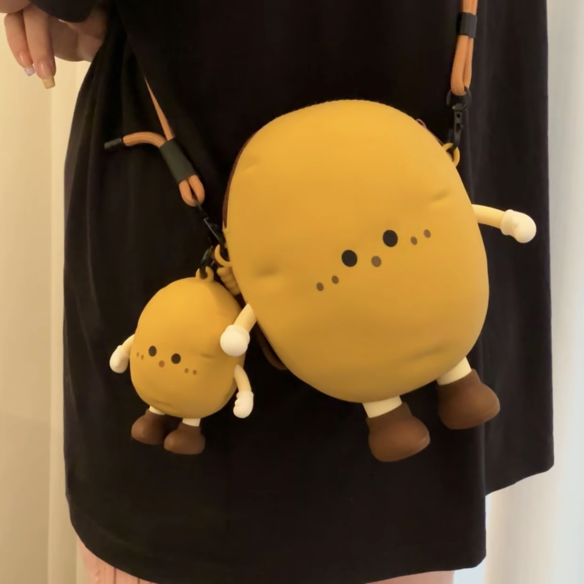 MOMO蔬菜系列茄子土豆迷你收纳包呆萌表情包情绪可爱零钱包SL