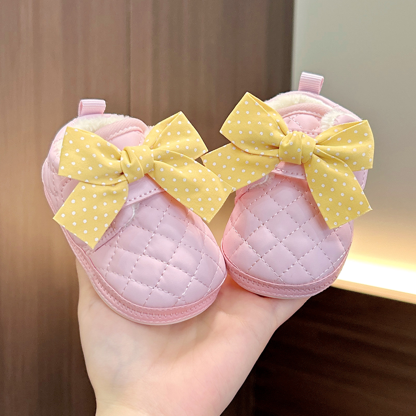 婴儿冬季步前加绒鞋0-1岁女宝宝保暖可爱加厚棉鞋防掉保暖婴儿鞋
