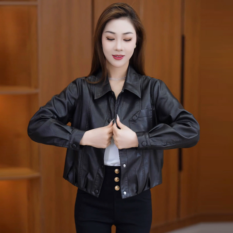 拉夏贝尔时尚短款皮衣外套女2025秋季新款洋气高级感机车服皮夹克