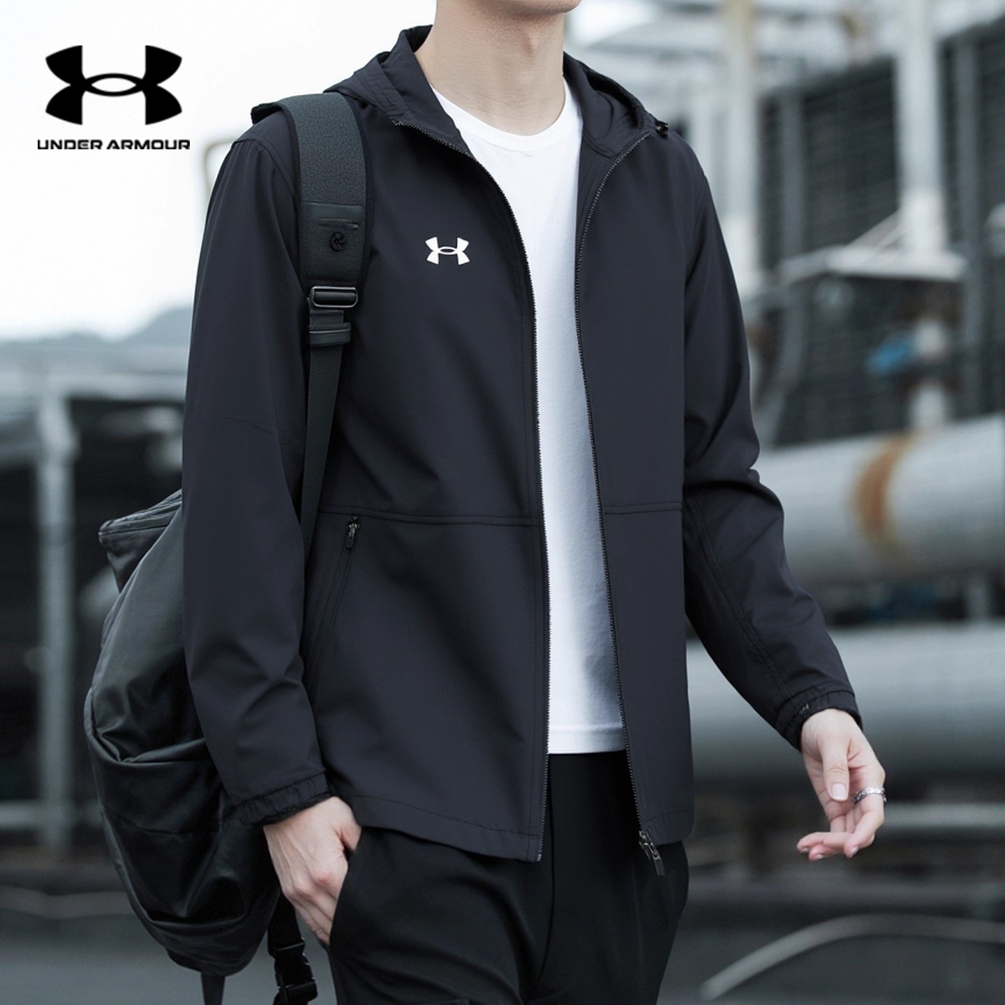 安德玛运动休闲外套男款春秋户外防风防泼水冲锋连帽上衣风衣夹克