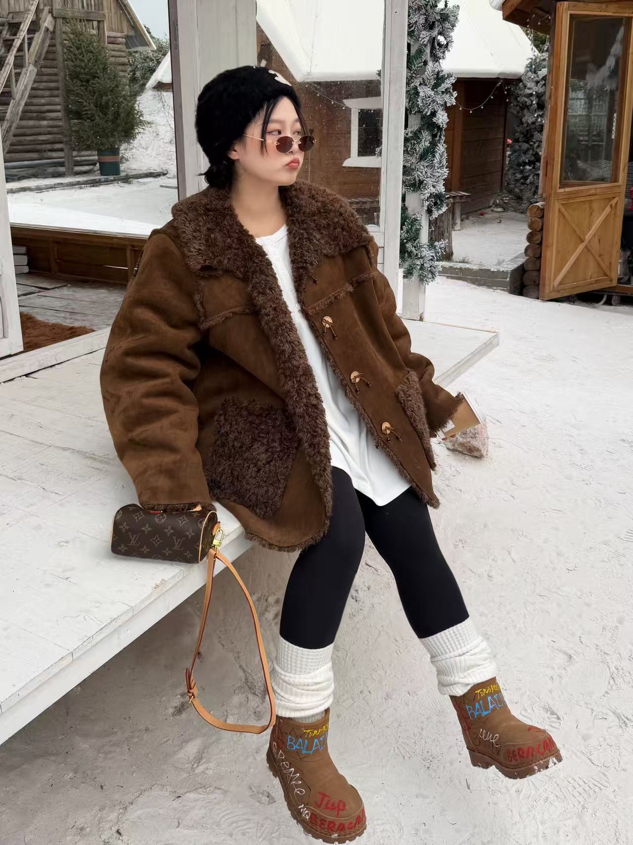 人造皮草 AZHOU'SDAY正反两穿仿托斯卡纳外套251108KSWT