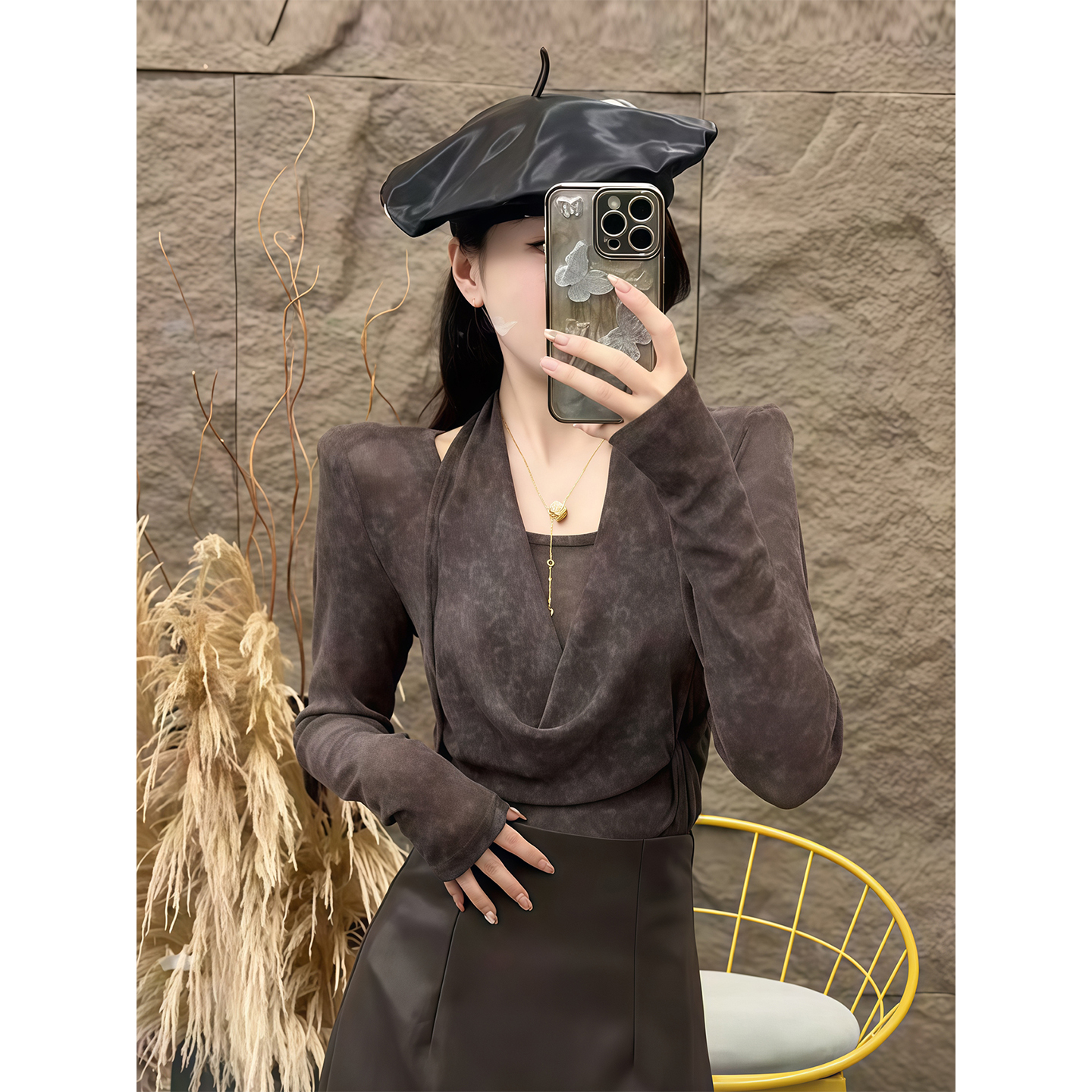 辣妹纯欲印花挂脖长袖衬衫女2025早秋新款修身显瘦小众设计感上衣