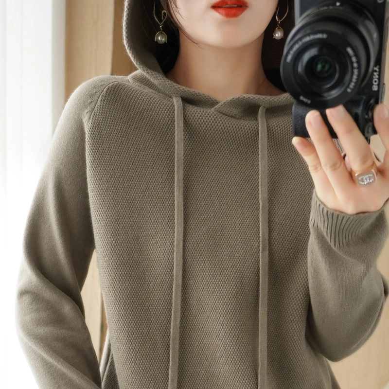 鄂尔多斯市秋新款毛羊杉女士针织连帽针织毛衣 搭针织毛衣