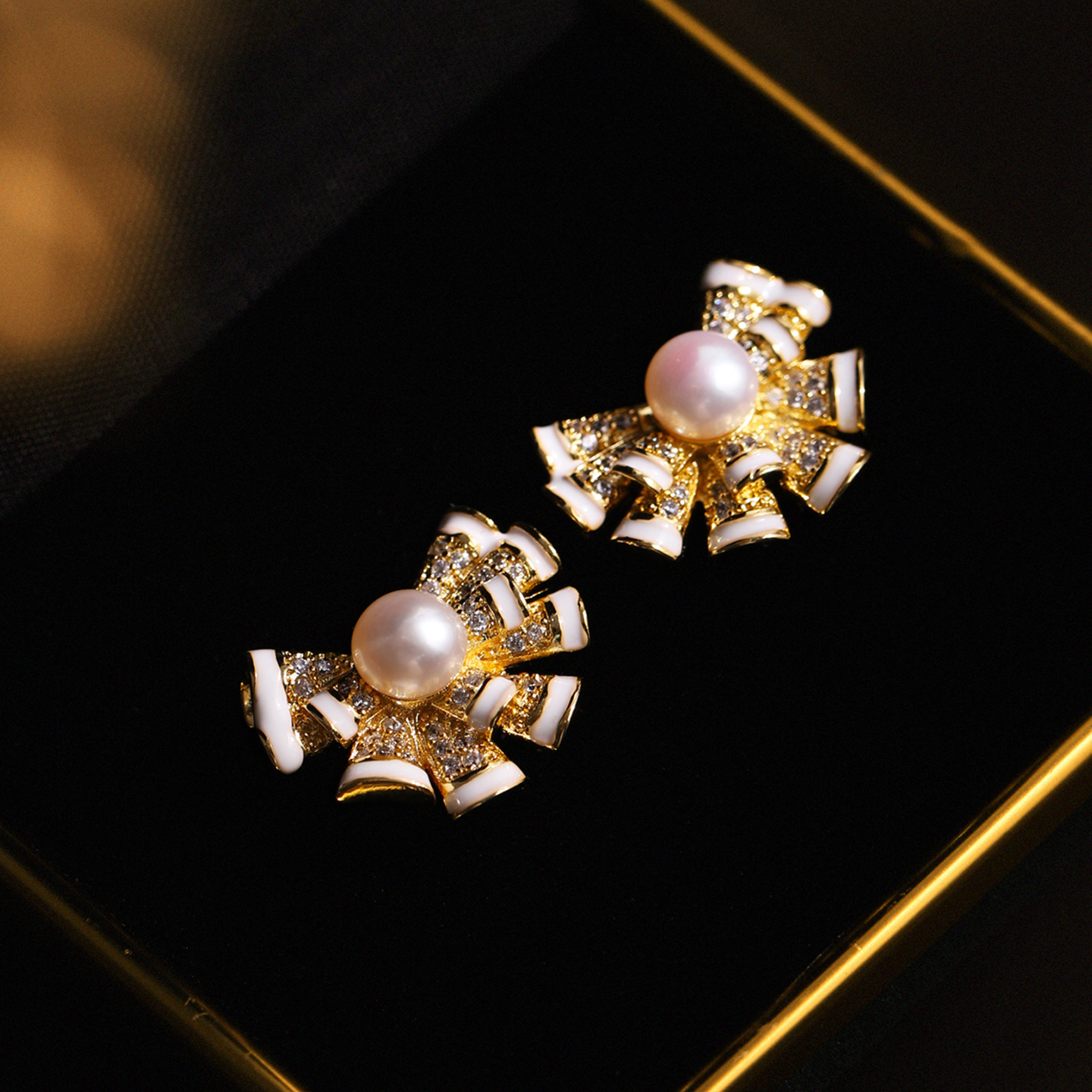 纯铜耳饰 白色金色银色耳钉黑色山茶花耳饰气质设计师设计感