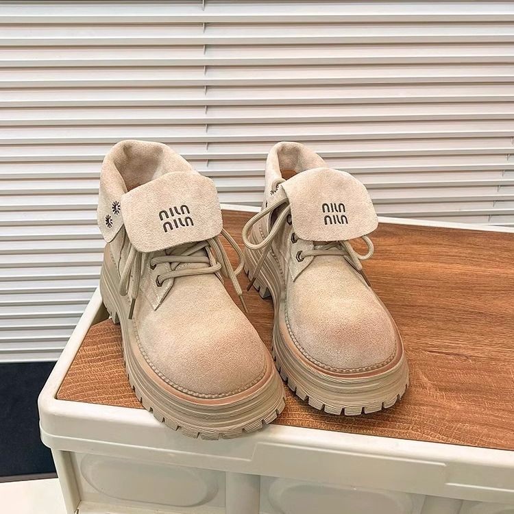 欧美风秋冬女街头风马丁靴时尚加绒短筒系带冬季女士字母机车靴