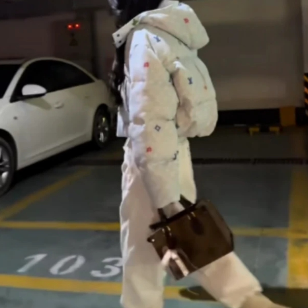 时尚潮流百搭秋冬长袖外套阔腿休闲裤女装