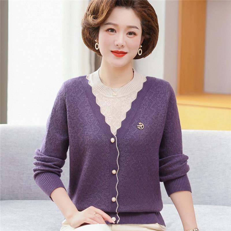 妈妈春装新款薄毛衣宽松打底衫中老年女春秋季假两件针织圆领上衣