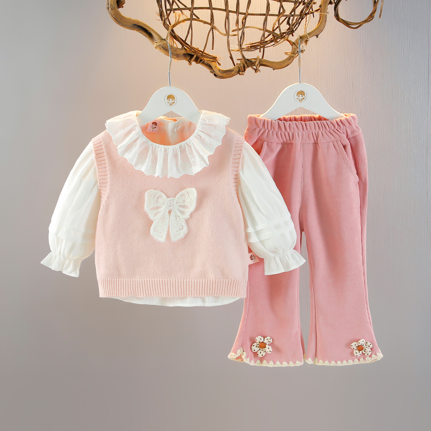 巴拉巴拉云朵婴幼儿2025秋季宝宝套装公主风新款衬衫洋气马甲婴幼