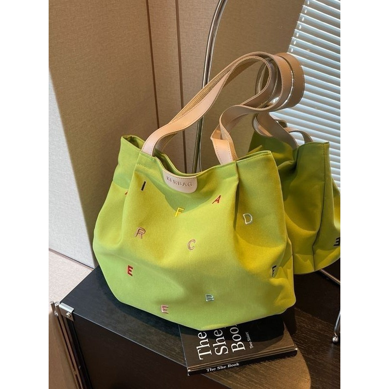 大容量帆布包包女2025新款潮刺绣字母手提袋小清新学生单肩托特包