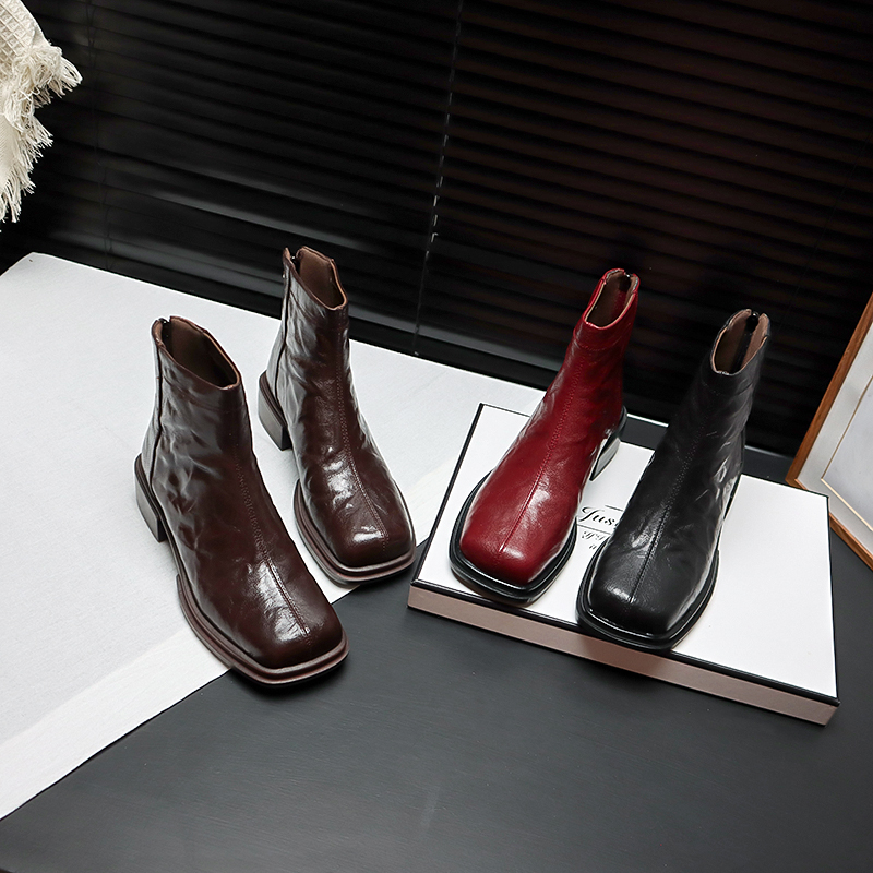 40-42大码女鞋25秋冬时装短靴粗跟方头马丁靴头层羊皮切尔西靴软