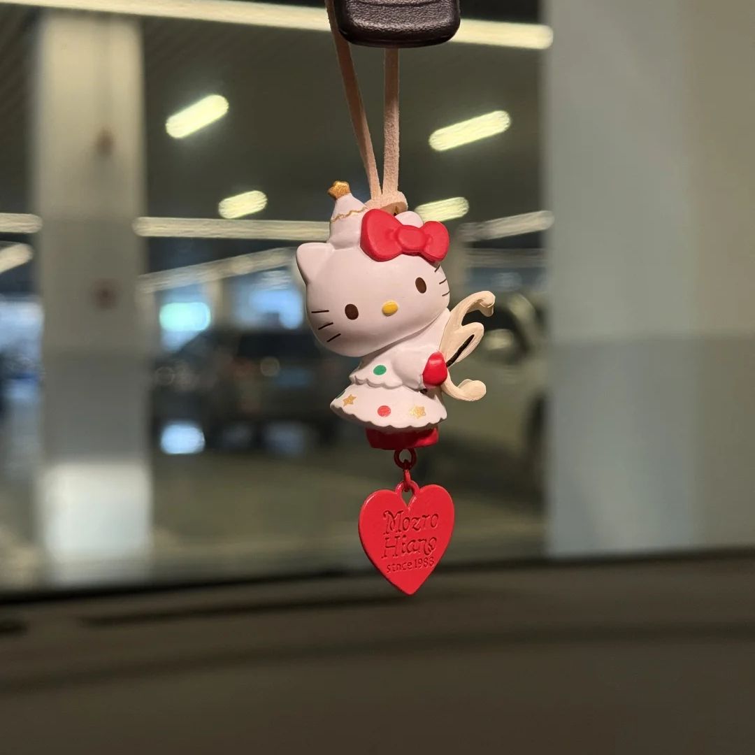 可爱kt汽车挂件女车载后视镜挂饰钥匙扣少女心装饰高颜值新款