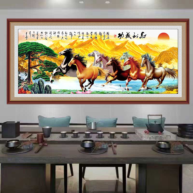 马年年画马到成功八骏图背靠金山自粘山水画客厅办公室背景装饰画