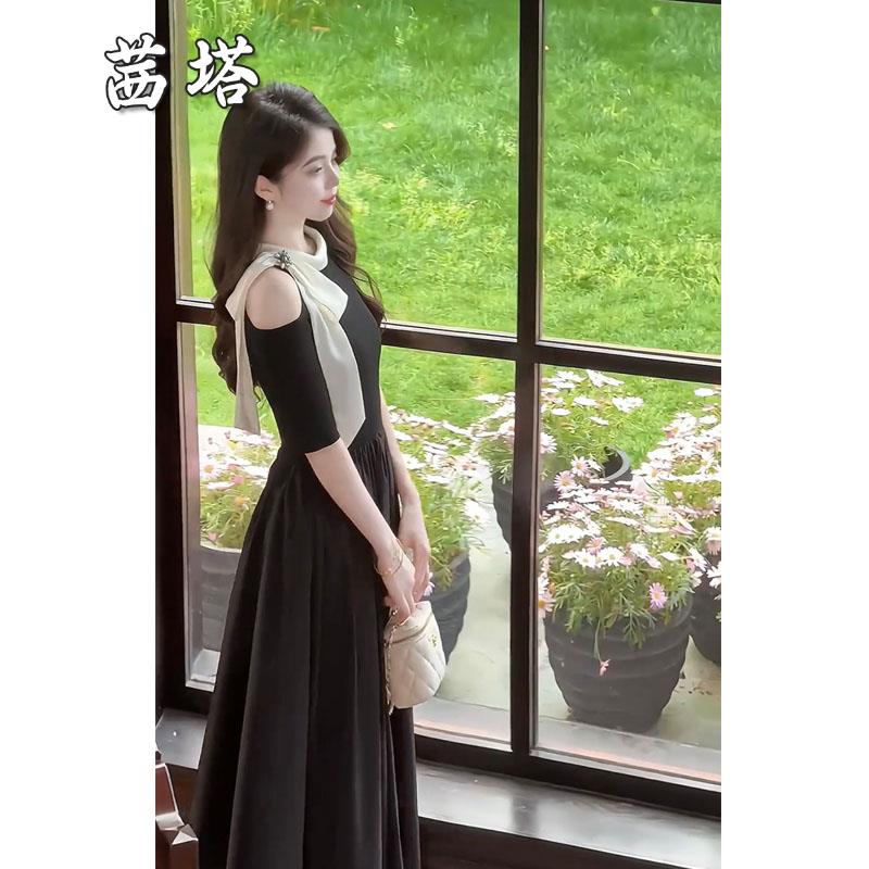 2025夏时尚中袖法式收腰显瘦露肩连衣裙女长款蝴蝶结赫本风小黑裙
