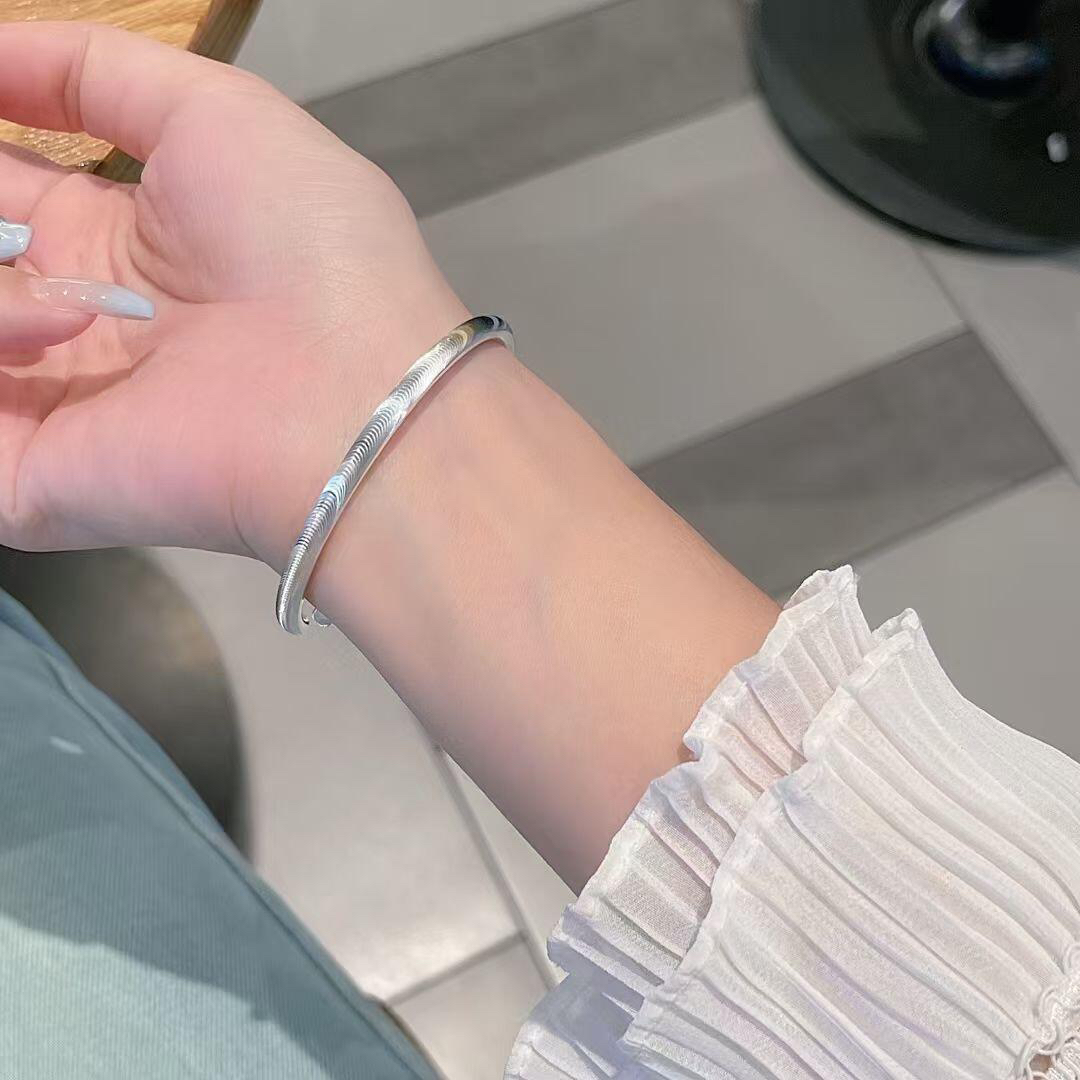足银9999猫眼银手镯女纯银时尚拉丝闭口实心银镯子小众设计年轻款