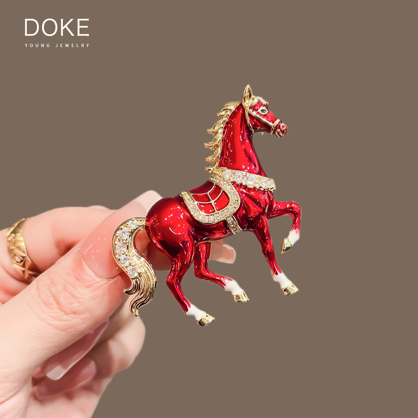 铜合金胸针 骏马红色复古大号别针高端马年胸花大衣配饰新年礼物