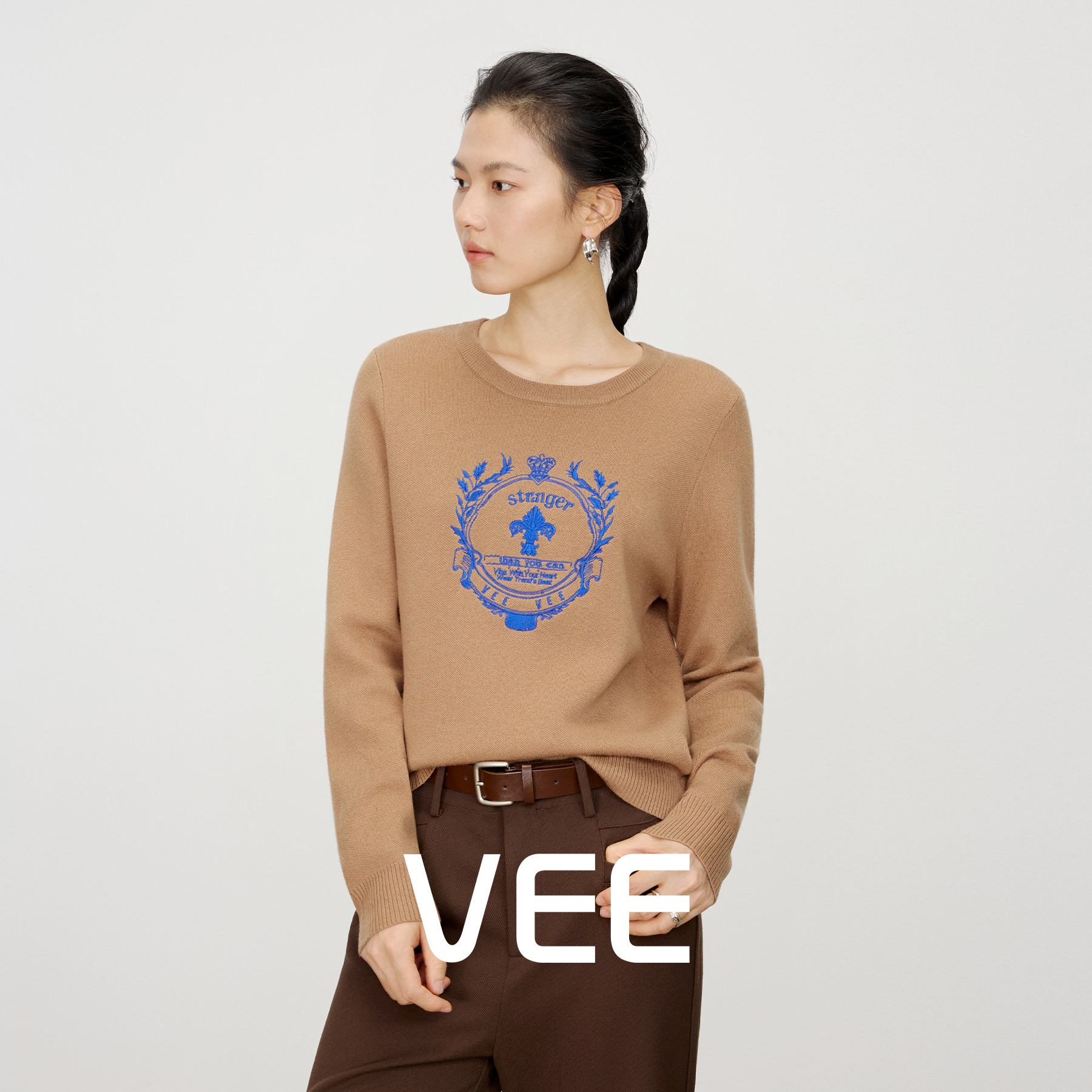 VEE【徽章毛衣】新品重工刺绣学院徽章羊毛混纺套头圆领毛衣针织衫
