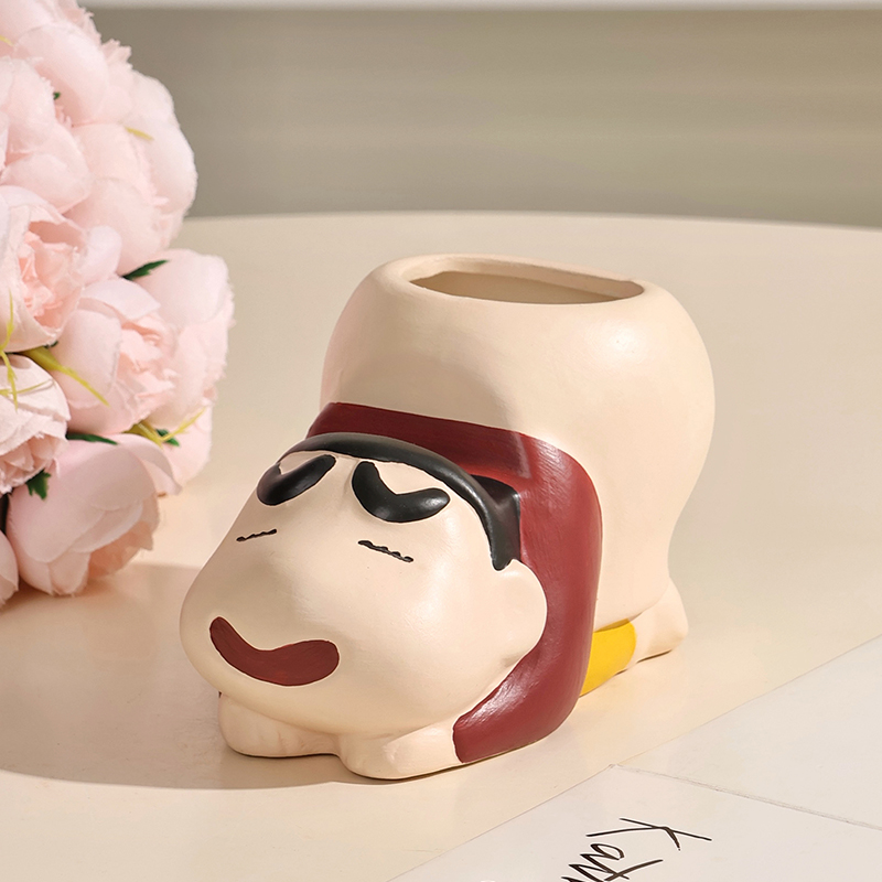 创意可爱蜡笔小新治愈桌面笔筒手机支架办公室桌面收纳桶卡通摆件