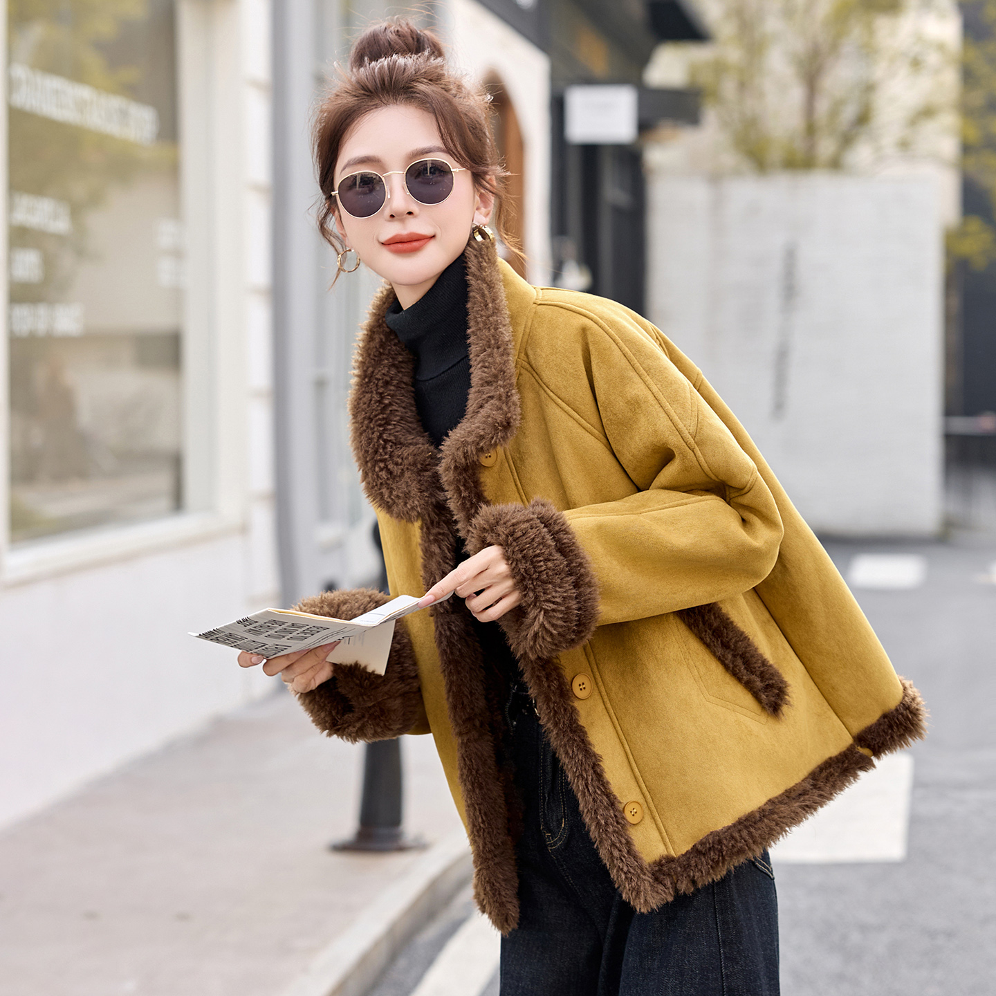 羊羔毛皮毛一体短外套女冬季2025新款加厚加绒高级感加绒保暖棉衣