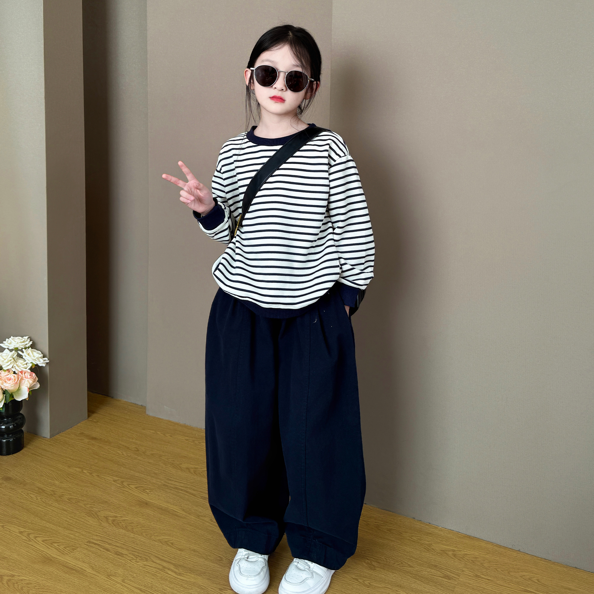 女童2025新款韩系时尚休闲条纹卫衣加绒宽松阔腿休闲裤两件套甜酷