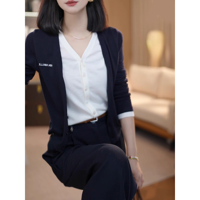 假两件撞色长袖针织开衫女2025早秋新款高级感百搭修身打底上衣潮