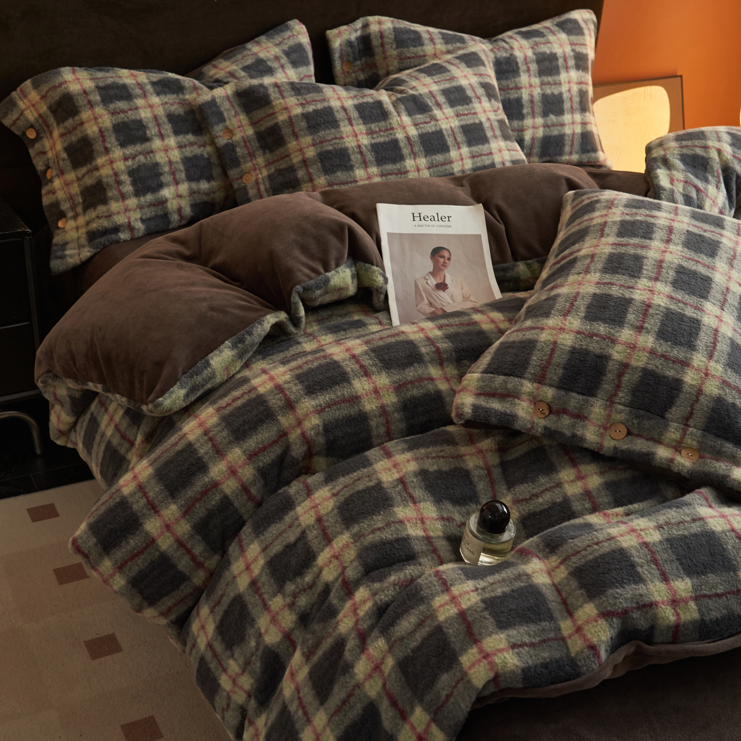 复古格冬季高克重仿羊绒牛奶绒四件套简约床单被套卧室保暖加厚家