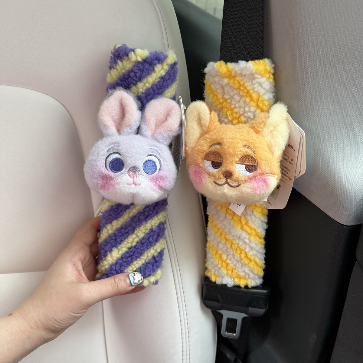 可爱疯狂动物城朱迪尼克汽车安全带护肩套卡通可爱毛绒公仔防勒脖