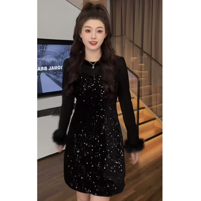 25秋冬高级感连衣裙赫本风小黑裙遮肉显瘦包臀短裙子D0052