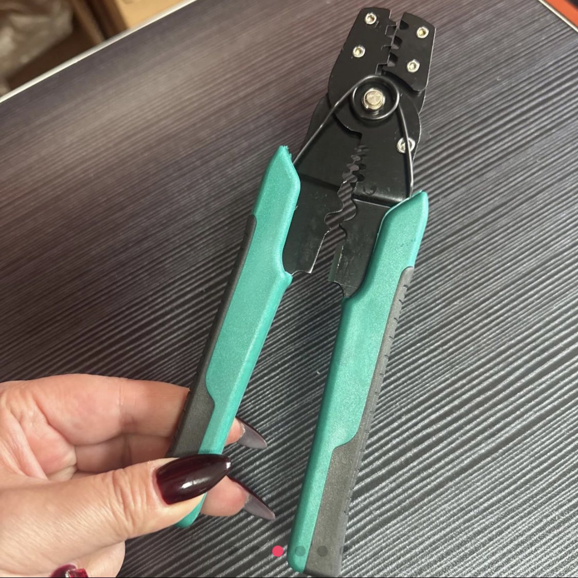 多功能高碳钢压线钳 集压线 剥线为一体的电工电缆专用挟持工具