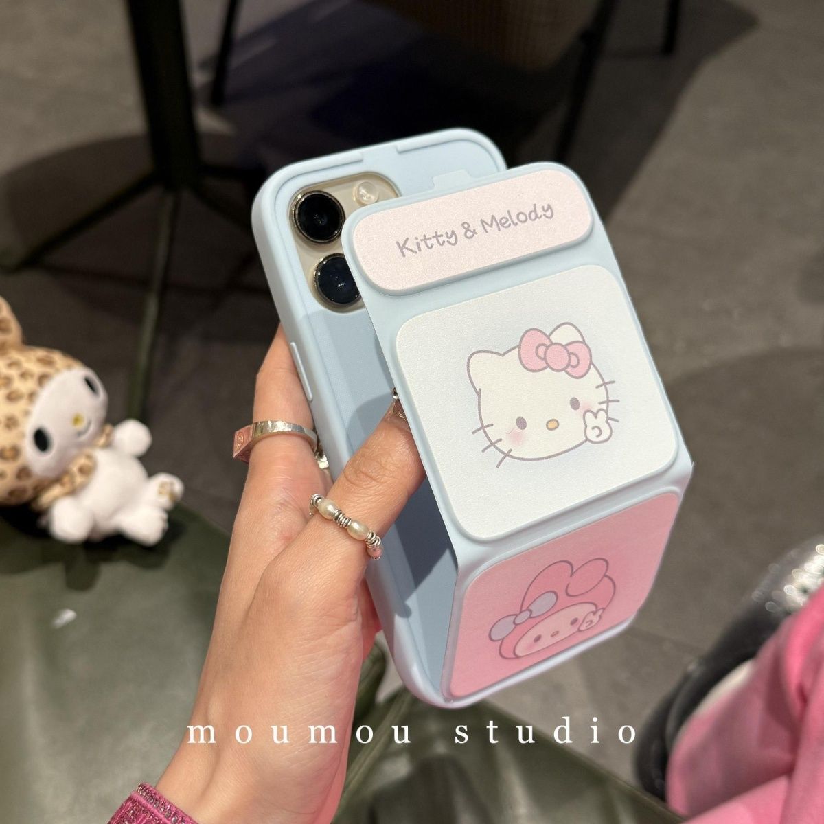 美乐蒂KT适用小米17PROMAX手机壳小米15PRO/14PRO折叠支架防摔套