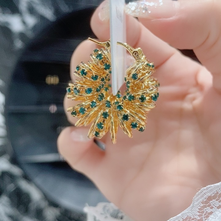 黄铜玻璃耳饰 新款瑞丽风小众设计款钻钻缠绕耳扣耳圈